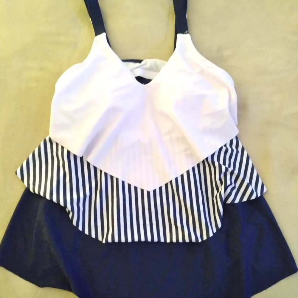 Tankini - Picture 3 of 3